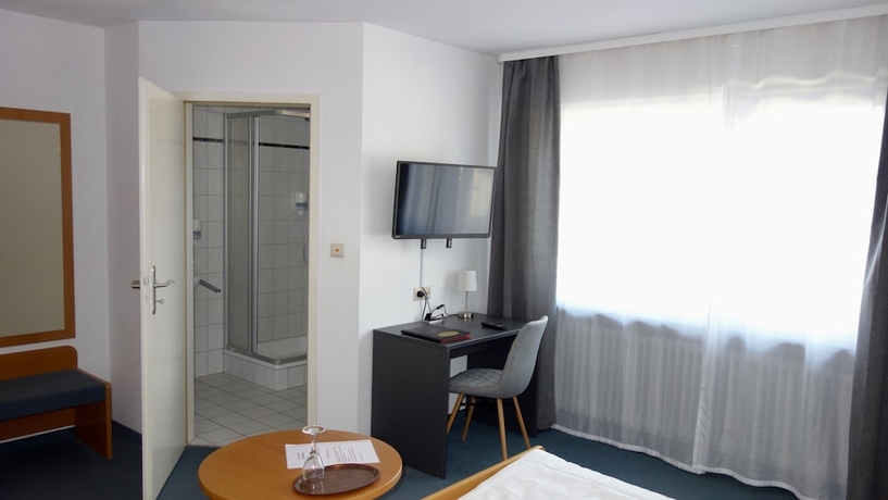 Imagen de la habitación del Hotel Landgasthof Ochsen, Sinzheim. Foto 17