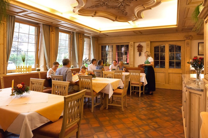 Imagen del bar/restaurante del Hotel - Landgasthof Rebstock. Foto 2