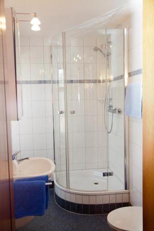 Imagen de la habitación del Hotel Landgasthof Rebstock, St&uuml;ehlingen. Foto 10