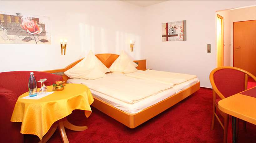 Imagen de la habitación del Hotel Landgasthof Schwanen, Kehl. Foto 9