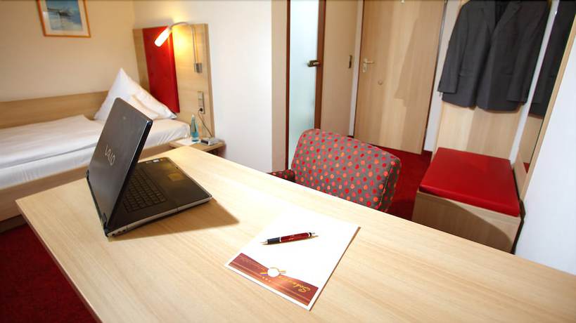 Imagen de la habitación del Hotel Landgasthof Schwanen, Kehl. Foto 12