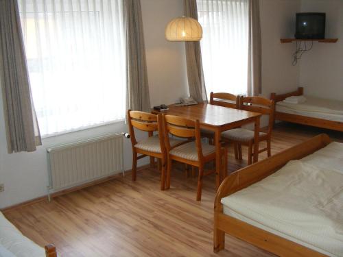 Imagen de la habitación del Hotel Landgasthof Tarp. Foto 8