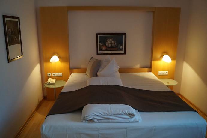 Imagen de la habitación del Hotel Landgasthof zur Post, Kleinweichshofen. Foto 9