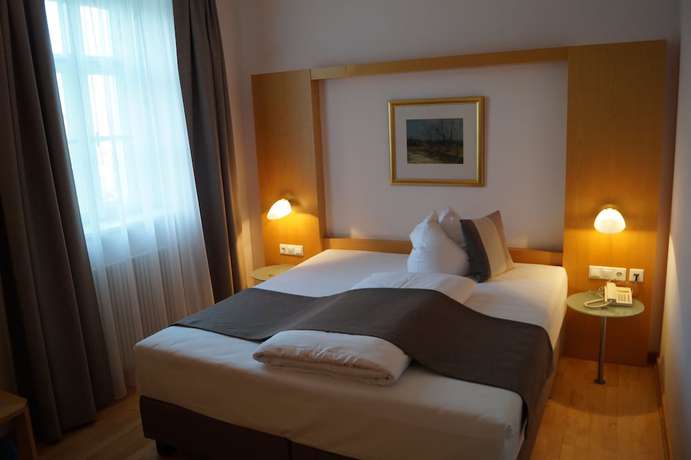 Imagen de la habitación del Hotel Landgasthof zur Post, Kleinweichshofen. Foto 11