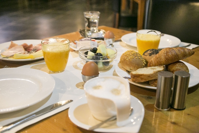 Imagen del bar/restaurante del Hotel Landgoed Kasteel Oud-poelgeest. Foto 4