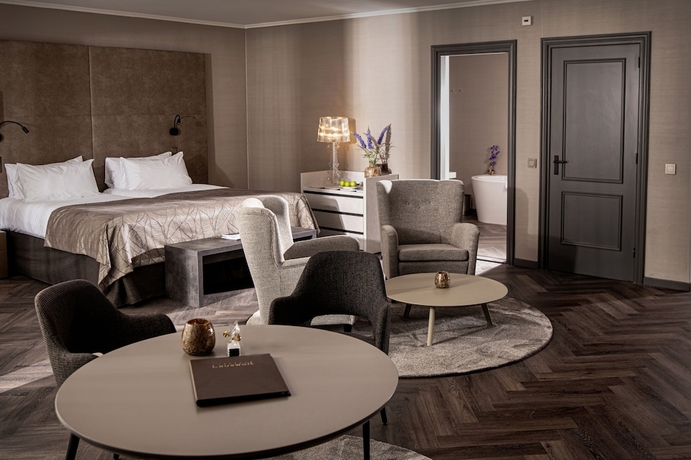 Imagen de la habitación del Hotel Landgoed Lauswolt. Foto 7