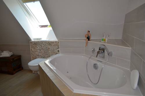 Imagen de la habitación del Hotel Land-gut-hotel Bernstein Bootshaus. Foto 5