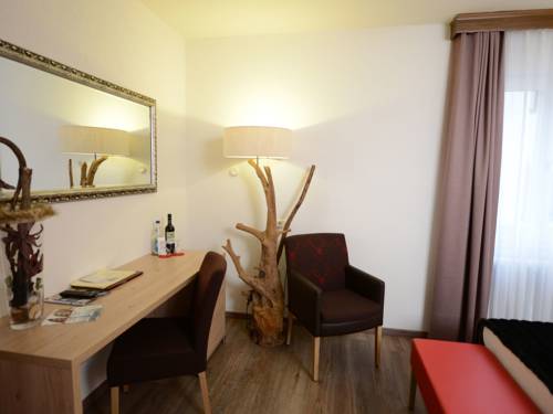 Imagen de la habitación del Hotel Land-gut-hotel Zum L&ouml;wen. Foto 8