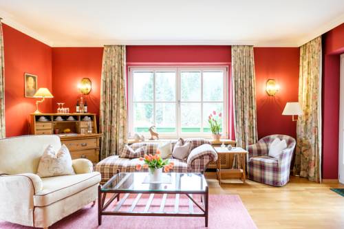 Imagen de la habitación del Hotel Landhaus Am Stein Tegernsee. Foto 9