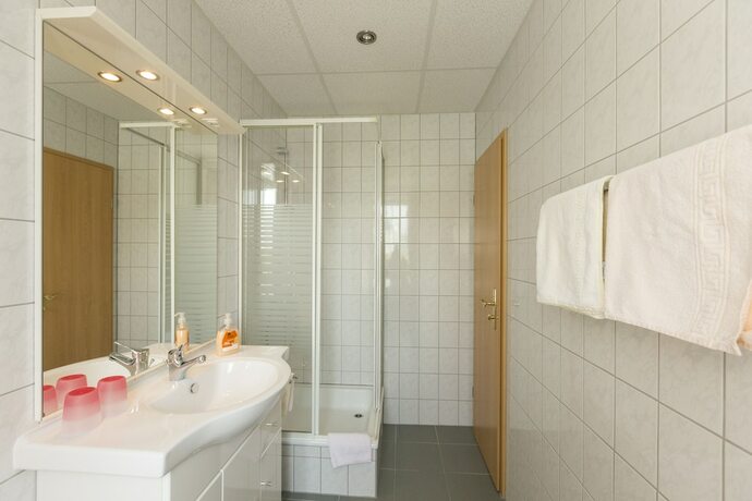 Imagen de la habitación del Hotel Landhaus Bergidyll. Foto 16