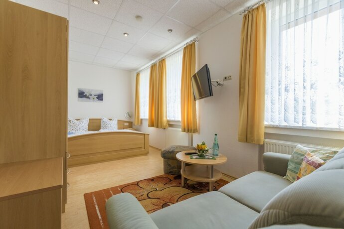 Imagen de la habitación del Hotel Landhaus Bergidyll. Foto 17