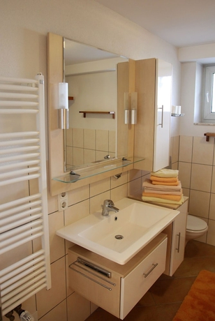 Imagen de la habitación del Hotel Landhaus Bettina. Foto 15