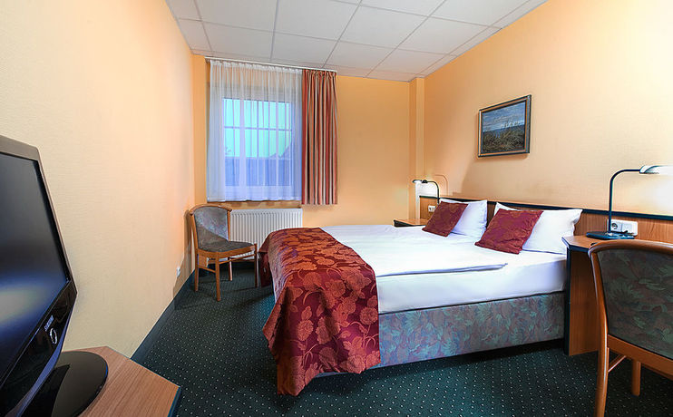 Imagen de los interiores del Hotel Landhaus Dierkow. Foto 16