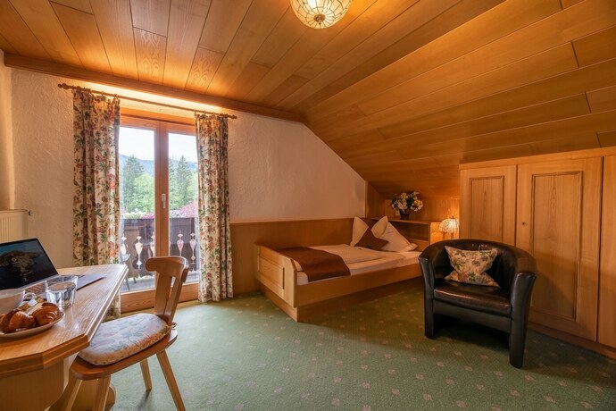 Imagen de la habitación del Hotel Landhaus Ertle, Bad Wiessee. Foto 17