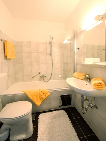Imagen de la habitación del Hotel Landhaus Gitti Garni. Foto 13