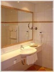 Imagen de la habitación del Hotel Landhaus Gr&uuml;nau. Foto 14