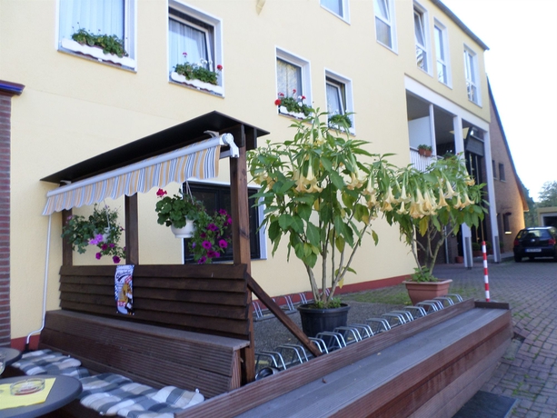 Imagen de los exteriores del Hotel Landhaus Knappmann. Foto 15