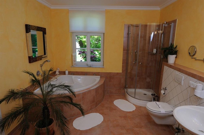 Imagen de la habitación del Hotel Landhaus Knappmann. Foto 10
