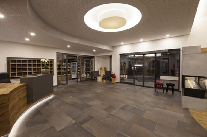 Imagen de los interiores del Hotel Landhaus Lauble. Foto 18