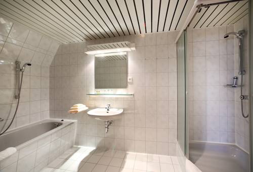 Imagen de la habitación del Hotel Landhaus Marsdorf. Foto 4