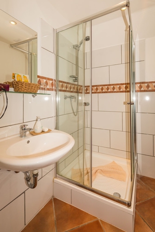 Imagen de la habitación del Hotel Landhaus Pohlhof. Foto 16
