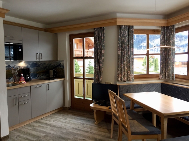 Imagen de la habitación del Hotel Landhaus Rosengartl Krimml. Foto 4