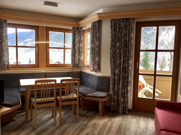 Imagen de la habitación del Hotel Landhaus Rosengartl Krimml. Foto 5