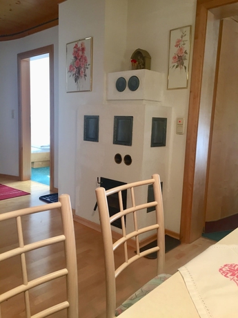 Imagen de la habitación del Hotel Landhaus Rosengartl Krimml. Foto 15