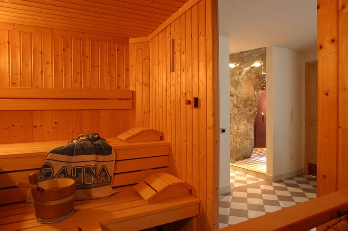 Imagen de la piscina del Hotel Landhaus Rosengartl Krimml. Foto 19