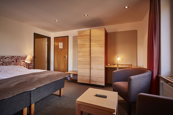 Imagen de la habitación del Hotel Landhaus, SAANEN. Foto 4