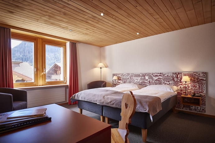 Imagen de la habitación del Hotel Landhaus, SAANEN. Foto 11