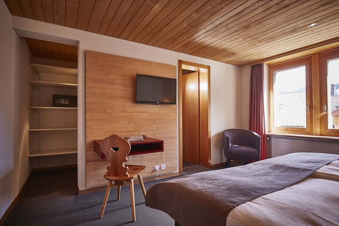 Imagen de la habitación del Hotel Landhaus, SAANEN. Foto 13