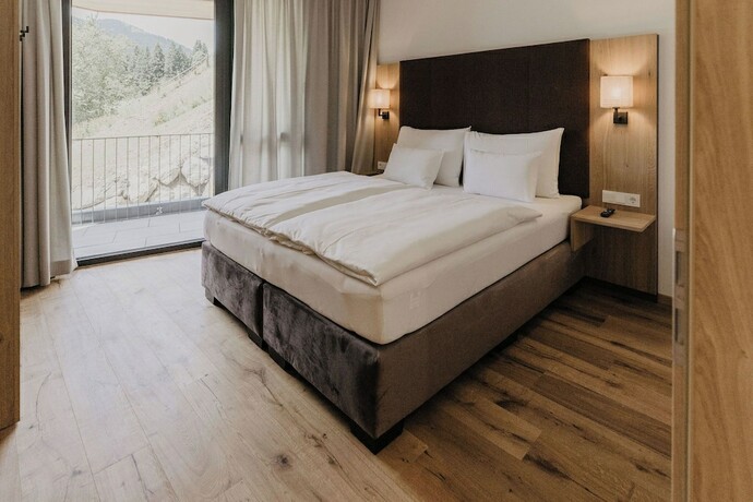 Imagen de la habitación del Hotel Landhaus Saalbach. Foto 18
