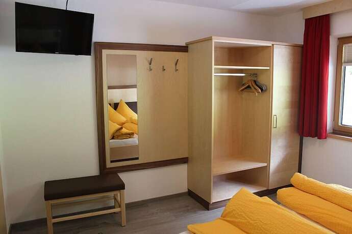 Imagen de la habitación del Hotel Landhaus Sch&ouml;pf and Haus Alpina. Foto 14