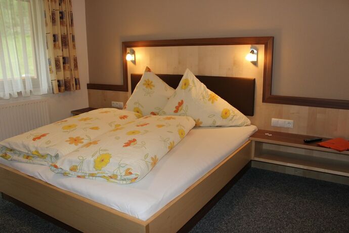 Imagen de la habitación del Hotel Landhaus Sch&ouml;pf and Haus Alpina. Foto 17