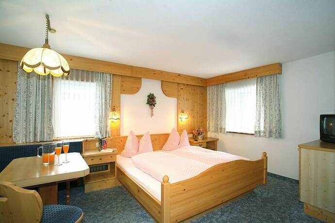 Imagen de la habitación del Hotel Landhaus Sch&ouml;pf and Haus Alpina. Foto 19