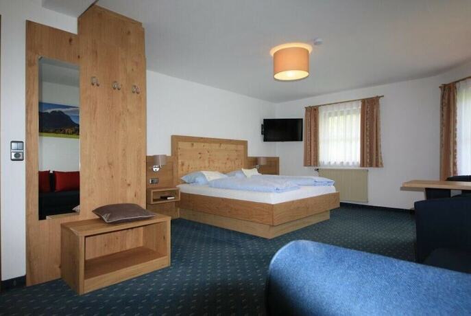 Imagen de la habitación del Hotel Landhaus Seehof, Fussen. Foto 14