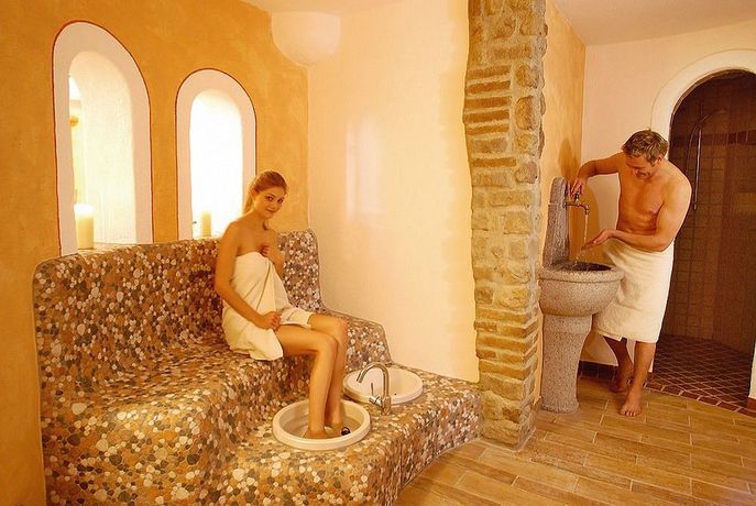 Imagen de la piscina del Hotel Landhaus Strasser. Foto 16