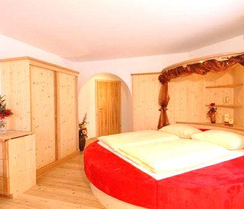 Imagen de los exteriores del Hotel Landhaus Strasser. Foto 13