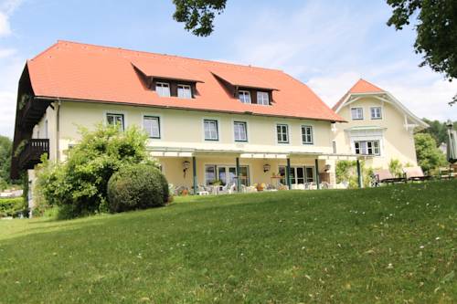 Imagen de la habitación del Hotel Landhaus Strussnighof. Foto 2