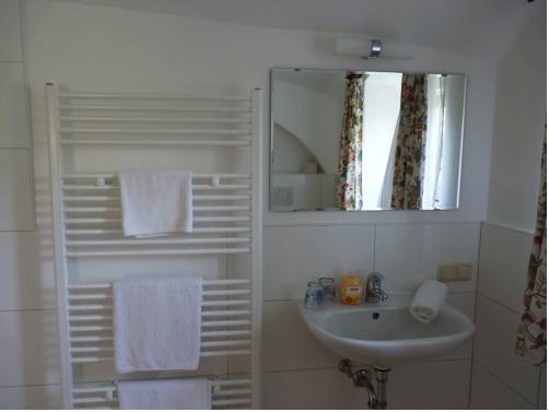 Imagen de la habitación del Hotel Landhaus Strussnighof. Foto 14