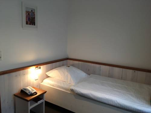 Imagen de la habitación del Hotel Landhaus Wesermarsch. Foto 5