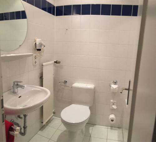 Imagen de la habitación del Hotel Landhaus Wesermarsch. Foto 7