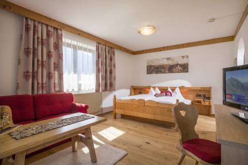 Imagen de la habitación del Hotel Landhaus Zillertal. Foto 3