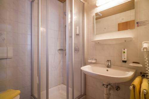 Imagen de la habitación del Hotel Landhaus Zillertal. Foto 5