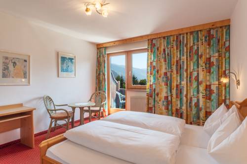 Imagen de la habitación del Hotel Landhaus Zillertal. Foto 15