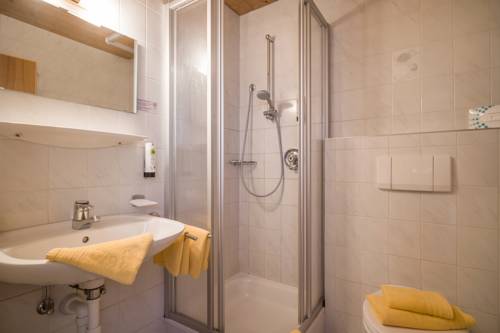 Imagen de la habitación del Hotel Landhaus Zillertal. Foto 16