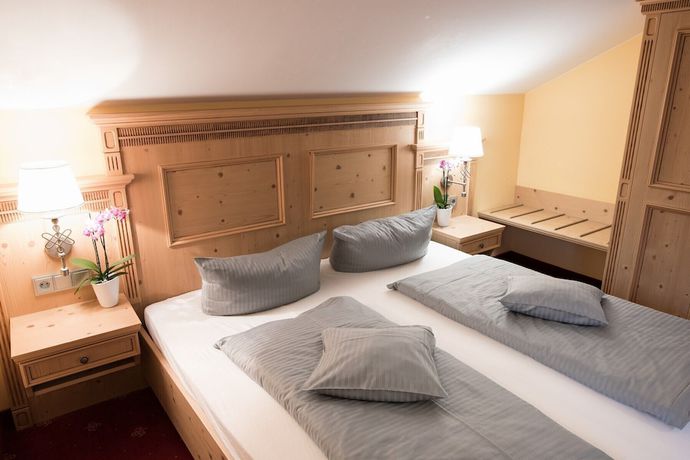 Imagen de la habitación del Hotel Landhotel B&ouml;ld And Restaurant Uhrmacher Oberammergau. Foto 4