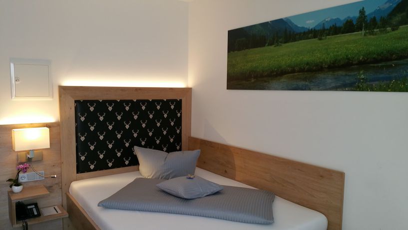 Imagen de la habitación del Hotel Landhotel B&ouml;ld And Restaurant Uhrmacher Oberammergau. Foto 10