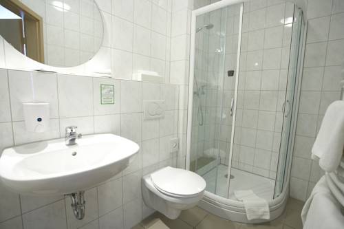 Imagen de la habitación del Hotel Landhotel Buchenkrug. Foto 5